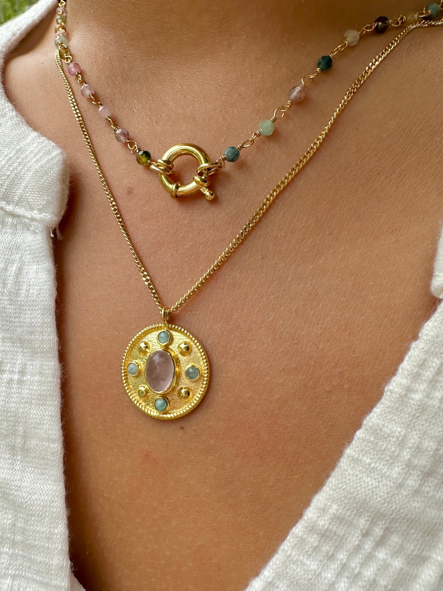 Collar Cabrils oro - diferentes piedras